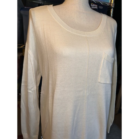 Women’s Natural Cream Daisy Fuentes Soft Touch Long Sleeve Sweater 🤍 - Picture 3 of 16